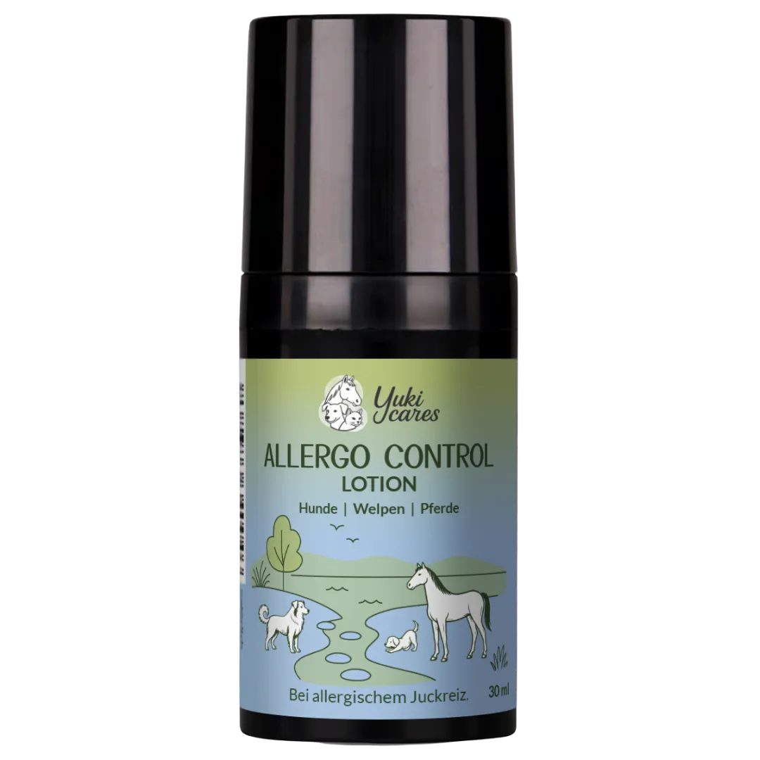 Eine Flasche Allergo-Controlllotion für Hunde, Welpen und Pferde mit einem Etikett, das Tiere in einer Landschaft zeigt.
