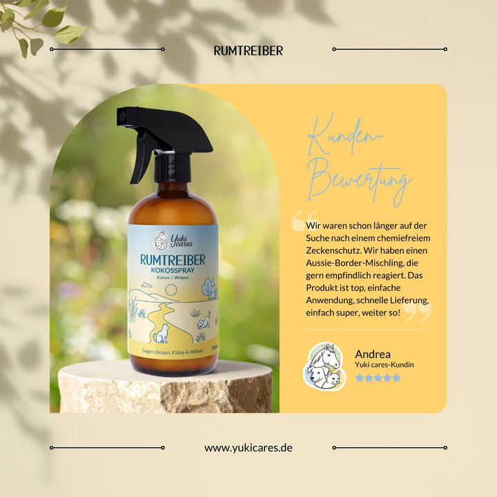 Das Bild zeigt ein Rumtreiber Kokosspray für Tiere auf einem Stein, mit Kundenbewertung und Webseite im Hintergrund.