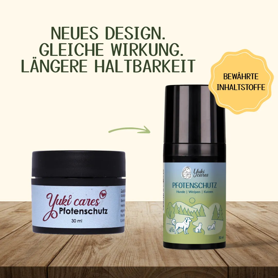 Zwei Pfotenschutzprodukte von Yuki Cares in neuem Design und mit längerer Haltbarkeit stehen auf einem Holztisch.
